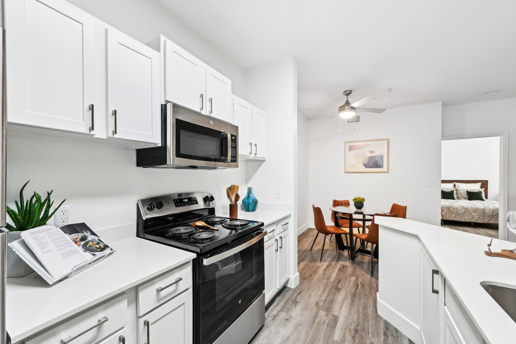 Stone Cliff Apartments 3 of 4